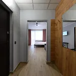 Daire нові затишні Smart-квартири Lего Ujgorod