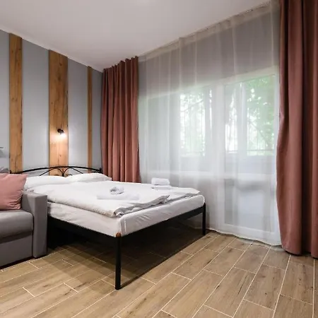 Apartament нові затишні Smart-квартири Lего Użhorod