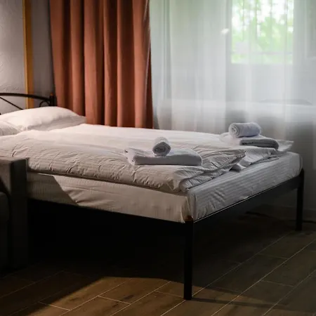 Apartment нові затишні Smart-квартири Lего Uzhhorod