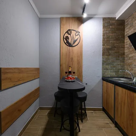 нові затишні Smart-квартири Lего Apartment *