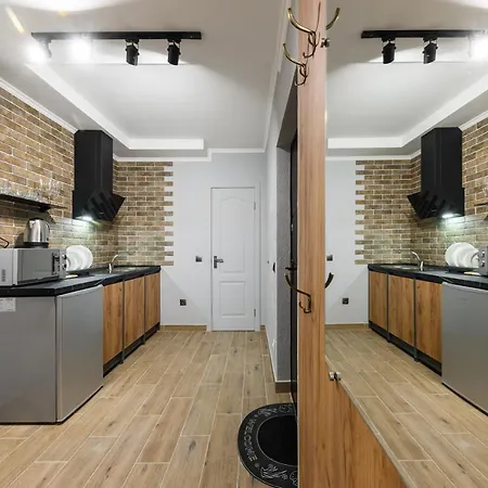 Apartment нові затишні Smart-квартири Lего Uzhhorod