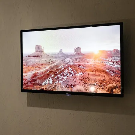 Apartment нові затишні Smart-квартири Lего Uschhorod